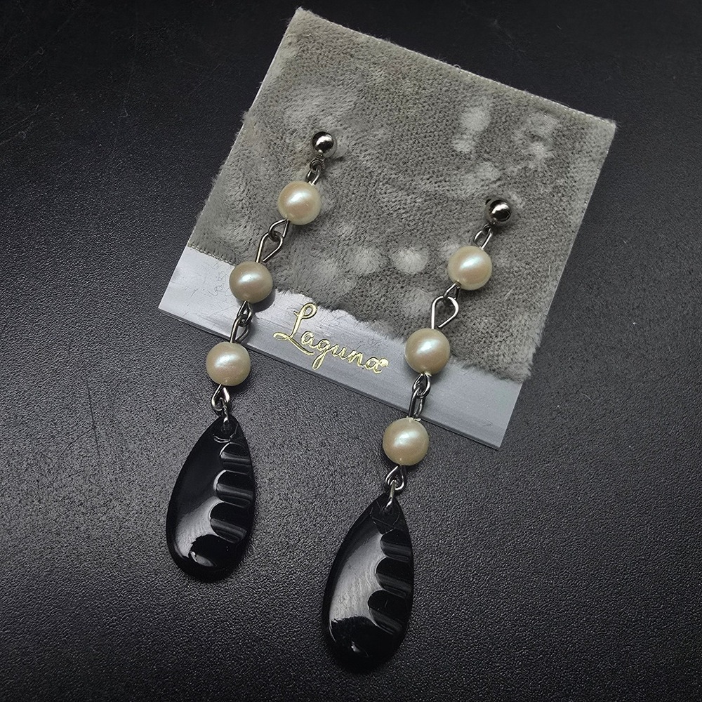 Laguna Faux Pearl Black Faceted Tear Drop Earrings NOS On Card 1980s #3
